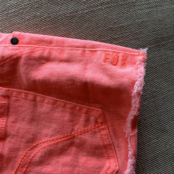 Fox Outshine Shorts - Picture 4 of 5